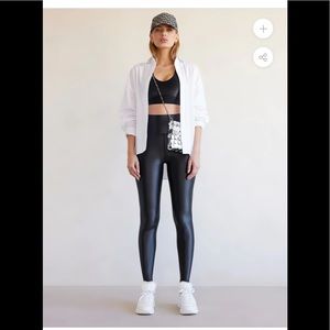 Carbon 38 High Rise Full-length Legging in Takara Shine & sport Bra